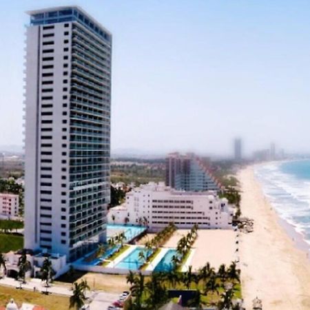 Beautiful 3 Bedroom, Fully Furnished, On The Beach Mazatlán Eksteriør bilde