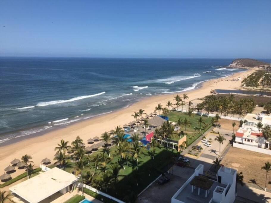 Beautiful 3 Bedroom, Fully Furnished, On The Beach Mazatlán Eksteriør bilde