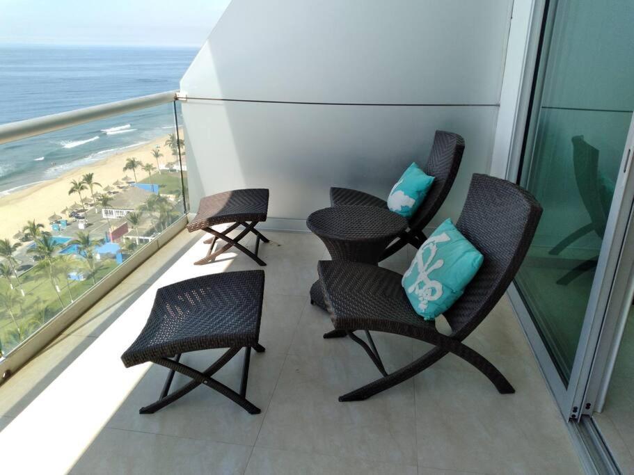 Beautiful 3 Bedroom, Fully Furnished, On The Beach Mazatlán Eksteriør bilde